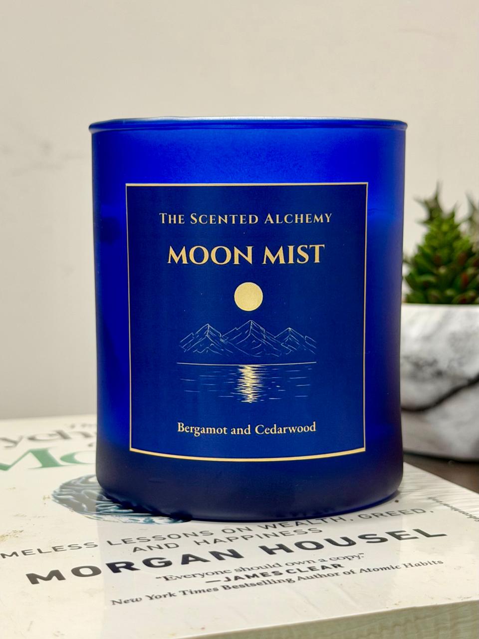 Moon Mist | Bergamot & Cedarwood| Scented Candle | 200g | 40+ Hours Burn Time